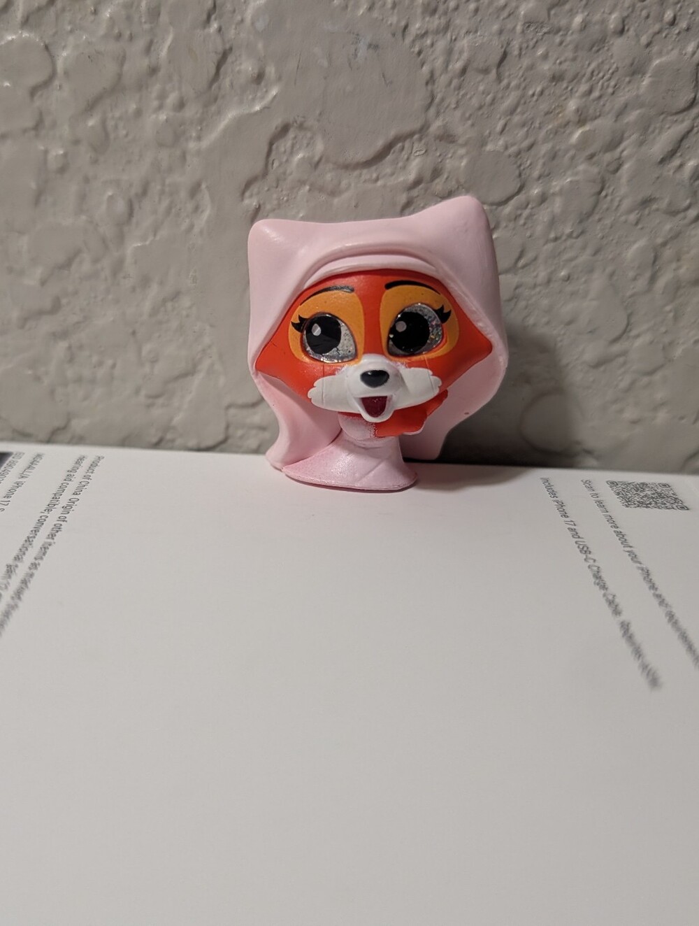 Disney Doorables Series 10 Maid Marian Mini Figure